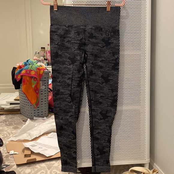 Gymshark Black Camo Leggings - Picture 2 of 3